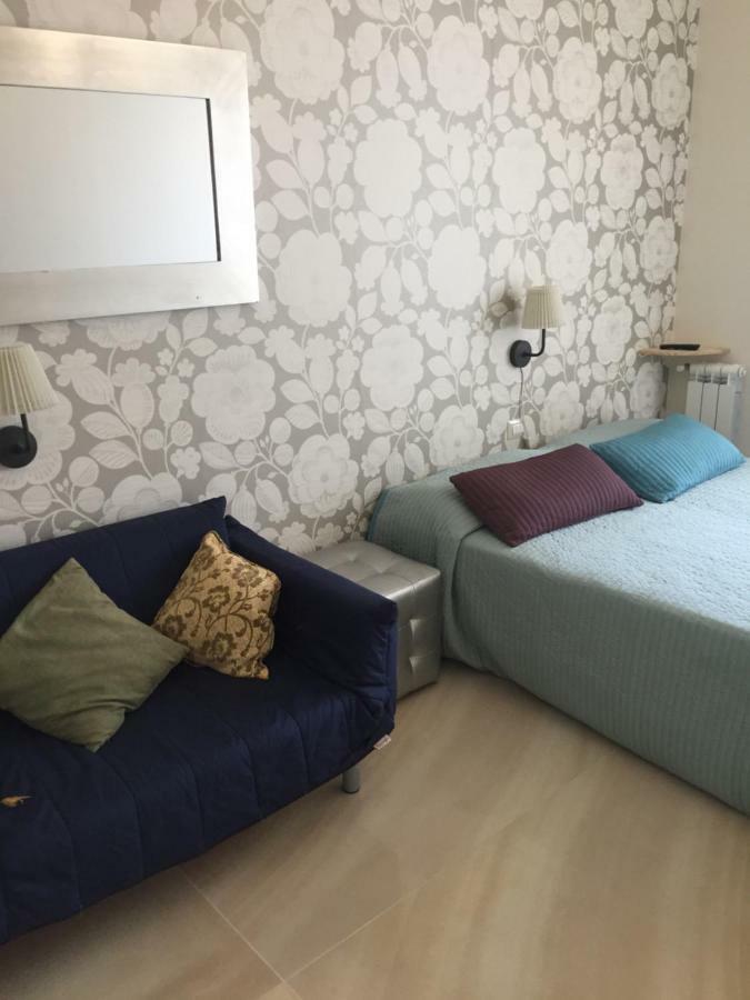 לינה וארוחת בוקר קטאניה Aquila House מראה חיצוני תמונה